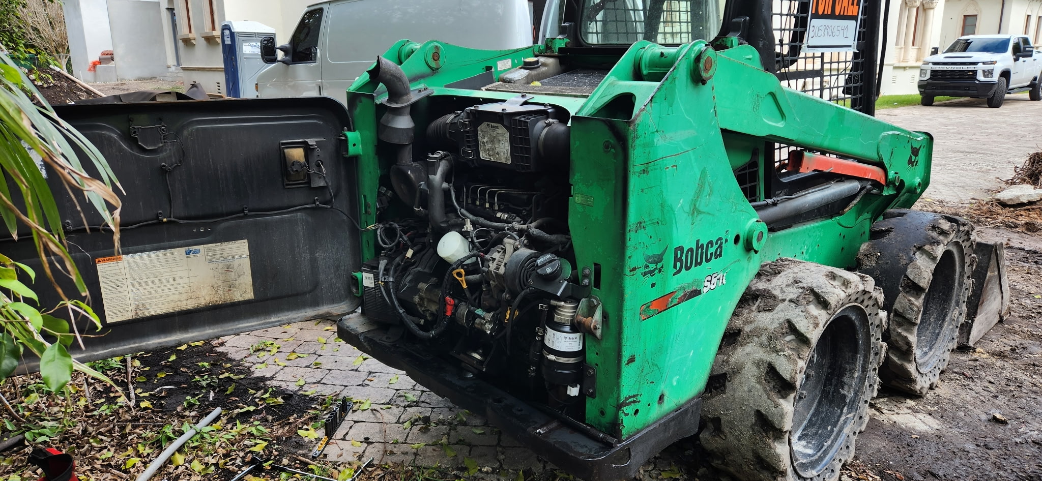 Mobile mechanic tools and equipment